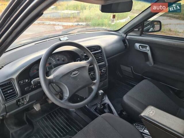Чорний ВАЗ 2110, об'ємом двигуна 1.6 л та пробігом 186 тис. км за 2900 $, фото 12 на Automoto.ua