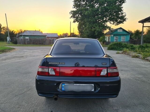 Черный ВАЗ 2110, объемом двигателя 1.6 л и пробегом 186 тыс. км за 2900 $, фото 5 на Automoto.ua