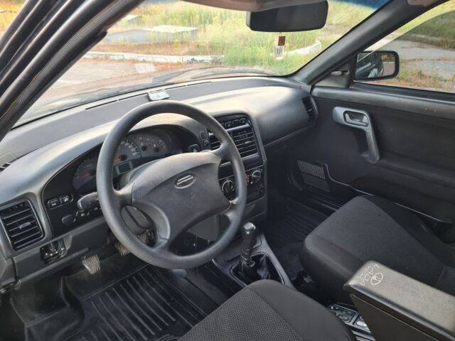 Черный ВАЗ 2110, объемом двигателя 1.6 л и пробегом 186 тыс. км за 2900 $, фото 10 на Automoto.ua