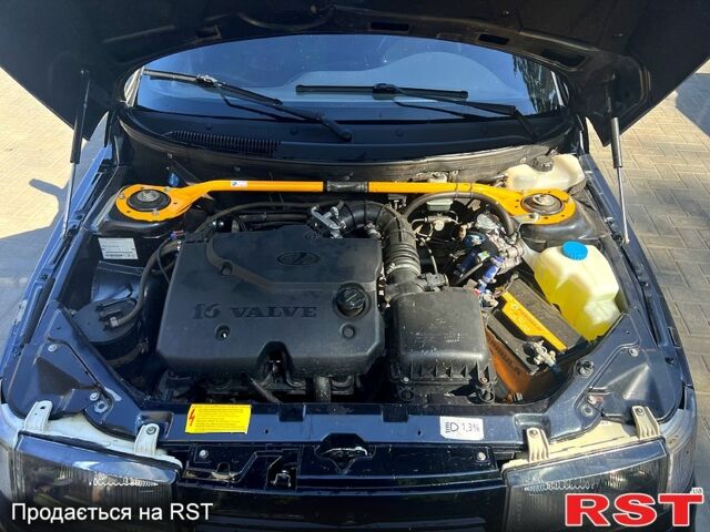 Чорний ВАЗ 2110, об'ємом двигуна 1.6 л та пробігом 142 тис. км за 2800 $, фото 5 на Automoto.ua