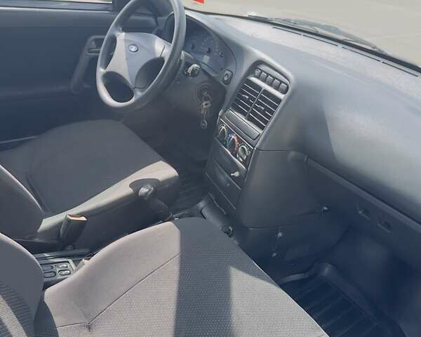 Черный ВАЗ 2110, объемом двигателя 1.6 л и пробегом 56 тыс. км за 4399 $, фото 5 на Automoto.ua