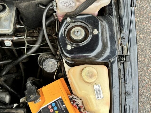 Черный ВАЗ 2110, объемом двигателя 1.6 л и пробегом 220 тыс. км за 2300 $, фото 5 на Automoto.ua