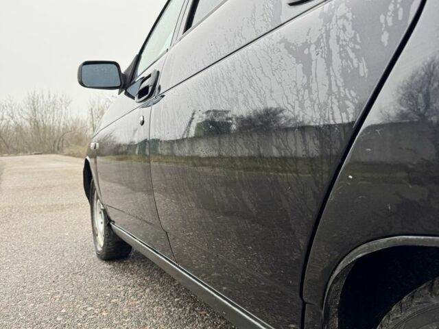 Черный ВАЗ 2110, объемом двигателя 1.6 л и пробегом 220 тыс. км за 2300 $, фото 11 на Automoto.ua