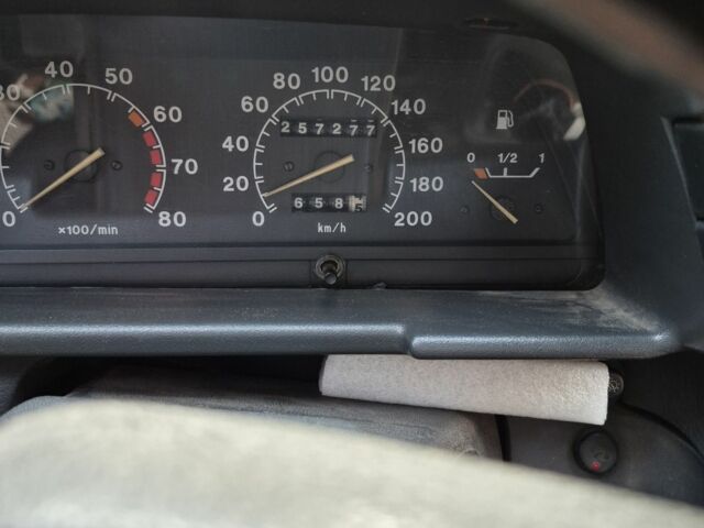 Фіолетовий ВАЗ 2110, об'ємом двигуна 1.5 л та пробігом 257 тис. км за 1003 $, фото 4 на Automoto.ua