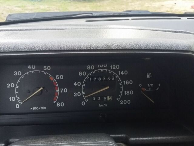 Фіолетовий ВАЗ 2110, об'ємом двигуна 1.5 л та пробігом 180 тис. км за 1700 $, фото 6 на Automoto.ua