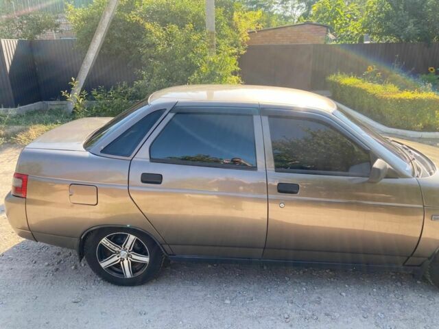 Коричневый ВАЗ 2110, объемом двигателя 1.6 л и пробегом 175 тыс. км за 2700 $, фото 1 на Automoto.ua