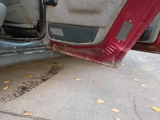 Красный ВАЗ 2110, объемом двигателя 1.5 л и пробегом 999 тыс. км за 1850 $, фото 8 на Automoto.ua