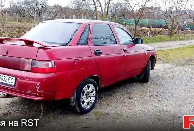 Красный ВАЗ 2110, объемом двигателя 1.6 л и пробегом 350 тыс. км за 1250 $, фото 1 на Automoto.ua