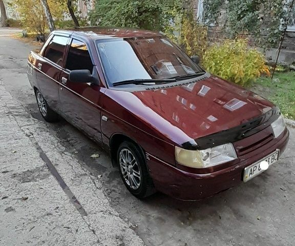 Красный ВАЗ 2110, объемом двигателя 1.5 л и пробегом 203 тыс. км за 1422 $, фото 12 на Automoto.ua