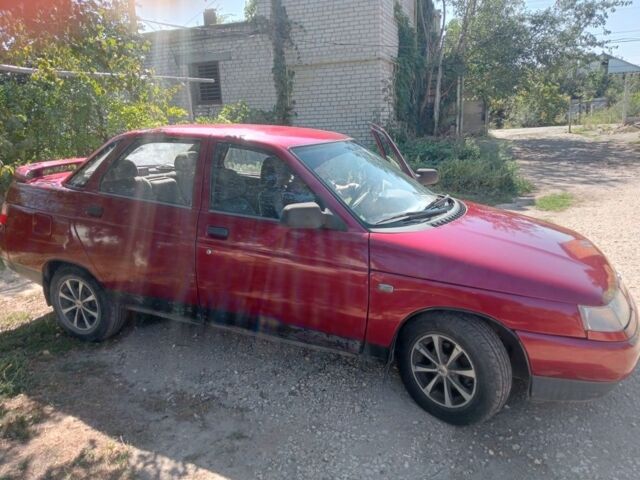 Красный ВАЗ 2110, объемом двигателя 1.5 л и пробегом 160 тыс. км за 1824 $, фото 3 на Automoto.ua