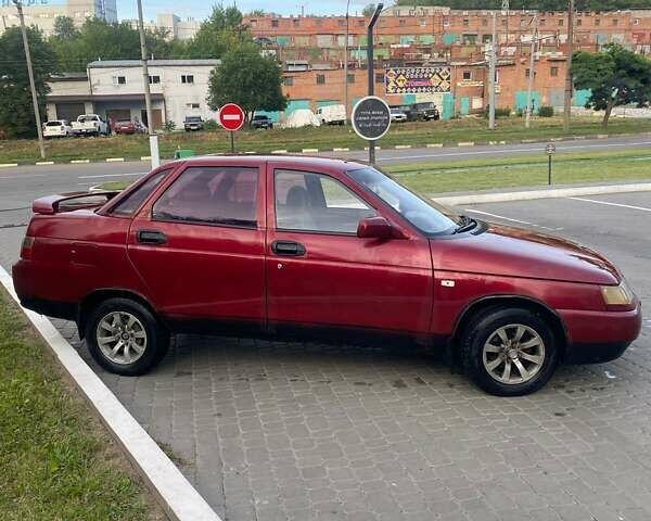 Красный ВАЗ 2110, объемом двигателя 1.5 л и пробегом 252 тыс. км за 1500 $, фото 2 на Automoto.ua