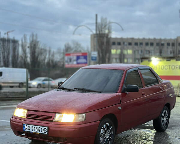 Красный ВАЗ 2110, объемом двигателя 1.5 л и пробегом 270 тыс. км за 1200 $, фото 1 на Automoto.ua