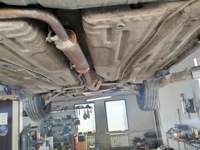 Красный ВАЗ 2110, объемом двигателя 1.5 л и пробегом 400 тыс. км за 1300 $, фото 3 на Automoto.ua