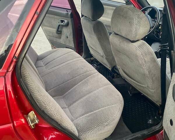 Красный ВАЗ 2110, объемом двигателя 1.5 л и пробегом 252 тыс. км за 1500 $, фото 7 на Automoto.ua