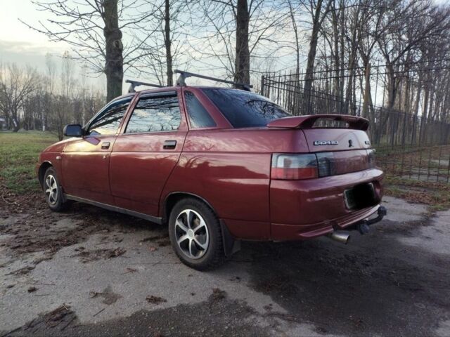 Красный ВАЗ 2110, объемом двигателя 1.5 л и пробегом 320 тыс. км за 2000 $, фото 3 на Automoto.ua