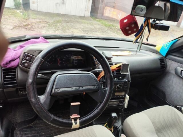 Красный ВАЗ 2110, объемом двигателя 1.5 л и пробегом 320 тыс. км за 2000 $, фото 7 на Automoto.ua