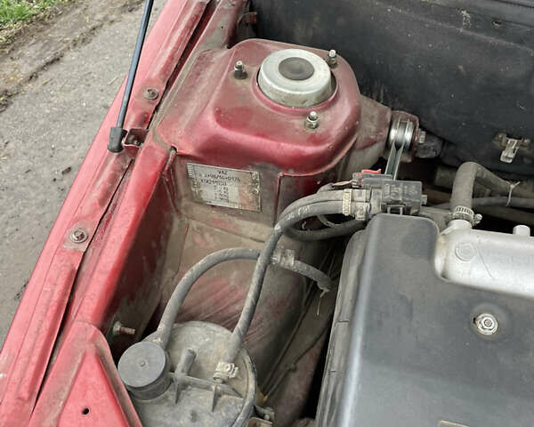 Красный ВАЗ 2110, объемом двигателя 1.5 л и пробегом 130 тыс. км за 1350 $, фото 9 на Automoto.ua