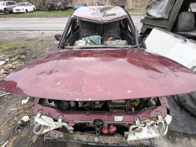 ВАЗ 2110 2004 в Днепре (Днепропетровске) на Automoto.ua Красный ВАЗ 2110, объемом двигателя 1.6 л и пробегом 190 тыс. км за 650 $, фото 4 на Automoto.ua