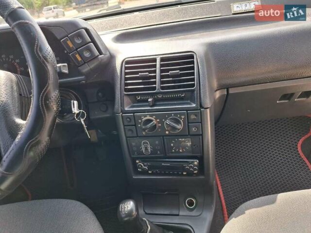 Червоний ВАЗ 2110, об'ємом двигуна 1.6 л та пробігом 202 тис. км за 2999 $, фото 18 на Automoto.ua