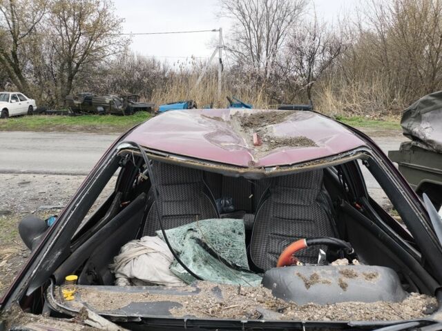 ВАЗ 2110 2004 в Днепре (Днепропетровске) на Automoto.ua Красный ВАЗ 2110, объемом двигателя 1.6 л и пробегом 190 тыс. км за 650 $, фото 3 на Automoto.ua