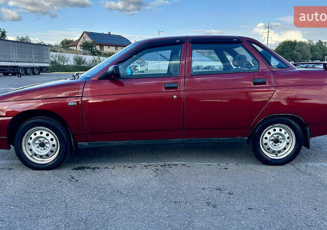 Красный ВАЗ 2110, объемом двигателя 1.5 л и пробегом 92 тыс. км за 2700 $, фото 2 на Automoto.ua