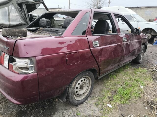 ВАЗ 2110 2004 в Днепре (Днепропетровске) на Automoto.ua Красный ВАЗ 2110, объемом двигателя 1.6 л и пробегом 190 тыс. км за 650 $, фото 2 на Automoto.ua