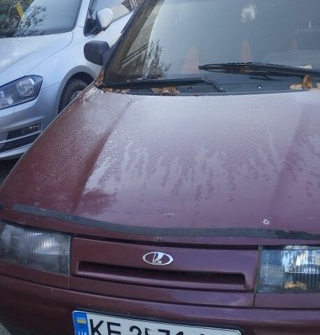 Красный ВАЗ 2110, объемом двигателя 1.6 л и пробегом 180 тыс. км за 1200 $, фото 1 на Automoto.ua