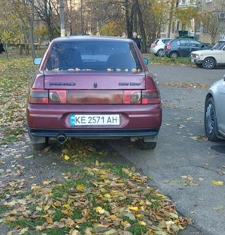 Красный ВАЗ 2110, объемом двигателя 1.6 л и пробегом 180 тыс. км за 1200 $, фото 2 на Automoto.ua