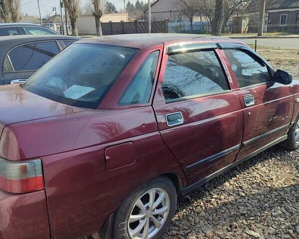 Красный ВАЗ 2110, объемом двигателя 1.6 л и пробегом 200 тыс. км за 1900 $, фото 2 на Automoto.ua