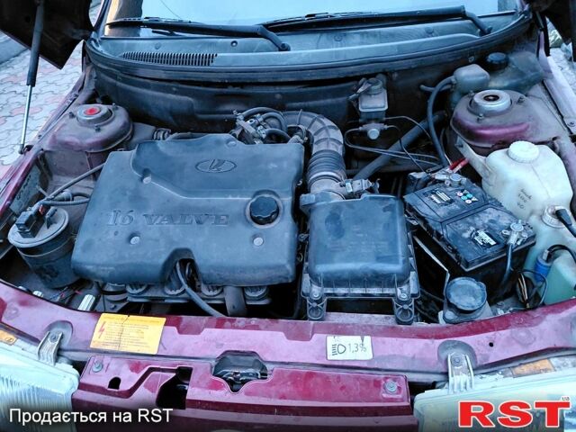 Червоний ВАЗ 2110, об'ємом двигуна 1.6 л та пробігом 187 тис. км за 2600 $, фото 3 на Automoto.ua