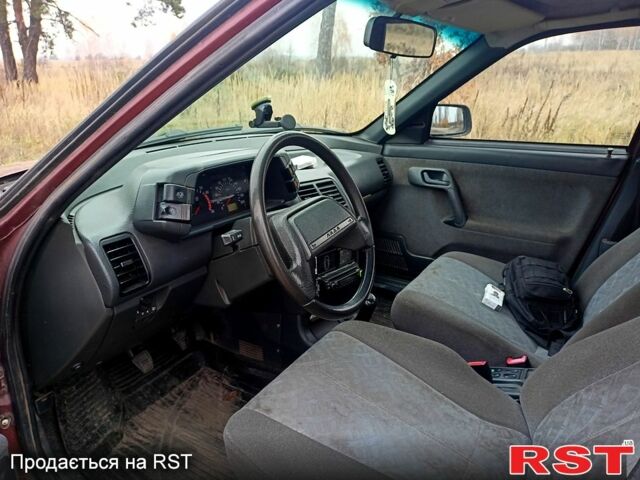 Красный ВАЗ 2110, объемом двигателя 1.6 л и пробегом 281 тыс. км за 1500 $, фото 4 на Automoto.ua