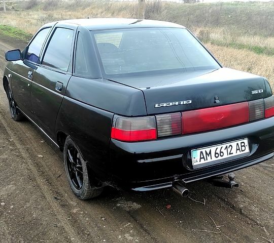 Красный ВАЗ 2110, объемом двигателя 16 л и пробегом 138 тыс. км за 1800 $, фото 3 на Automoto.ua