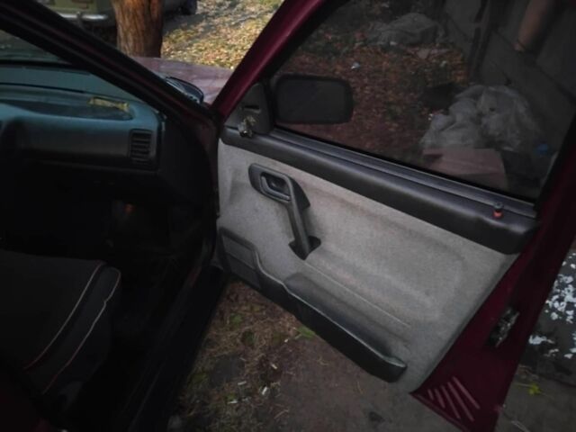 Красный ВАЗ 2110, объемом двигателя 1.6 л и пробегом 126 тыс. км за 1896 $, фото 6 на Automoto.ua