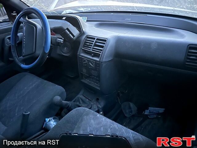 ВАЗ 2110 2005 в Николаеве на Automoto.ua Красный ВАЗ 2110, объемом двигателя 1.5 л и пробегом 100 тыс. км за 1000 $, фото 6 на Automoto.ua