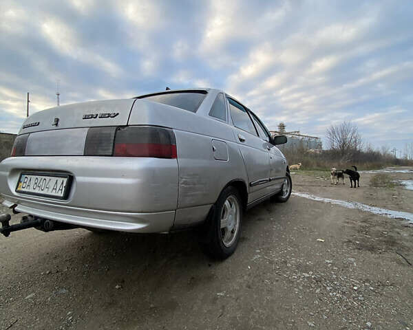 Красный ВАЗ 2110, объемом двигателя 1 л и пробегом 140 тыс. км за 1750 $, фото 4 на Automoto.ua