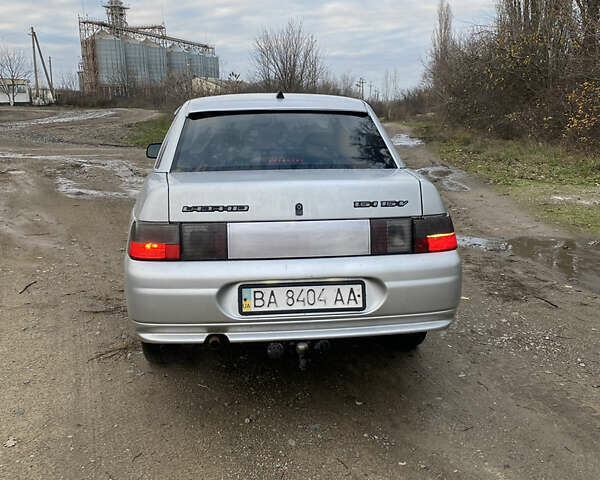 Красный ВАЗ 2110, объемом двигателя 1 л и пробегом 140 тыс. км за 1750 $, фото 2 на Automoto.ua