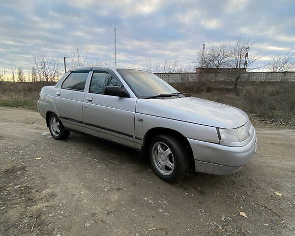 Красный ВАЗ 2110, объемом двигателя 1 л и пробегом 140 тыс. км за 1750 $, фото 5 на Automoto.ua