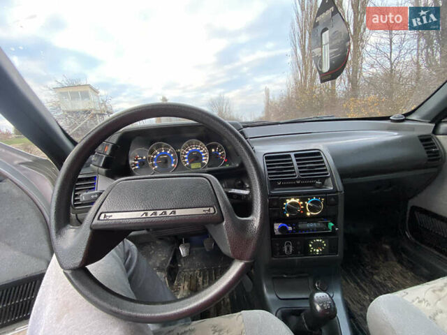 Красный ВАЗ 2110, объемом двигателя 1 л и пробегом 140 тыс. км за 1750 $, фото 13 на Automoto.ua