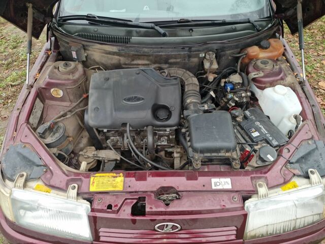 Червоний ВАЗ 2110, об'ємом двигуна 1.6 л та пробігом 274 тис. км за 1096 $, фото 5 на Automoto.ua