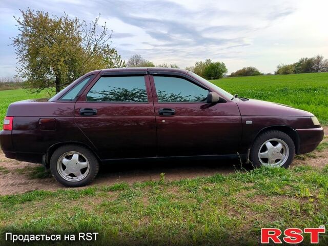 Красный ВАЗ 2110, объемом двигателя 1.6 л и пробегом 158 тыс. км за 2400 $, фото 3 на Automoto.ua