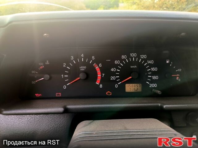 Красный ВАЗ 2110, объемом двигателя 1.6 л и пробегом 158 тыс. км за 2400 $, фото 5 на Automoto.ua