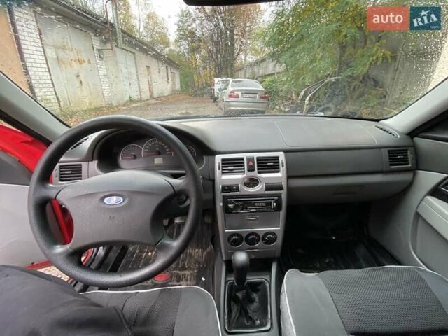 Красный ВАЗ 2110, объемом двигателя 1.6 л и пробегом 187 тыс. км за 2500 $, фото 7 на Automoto.ua