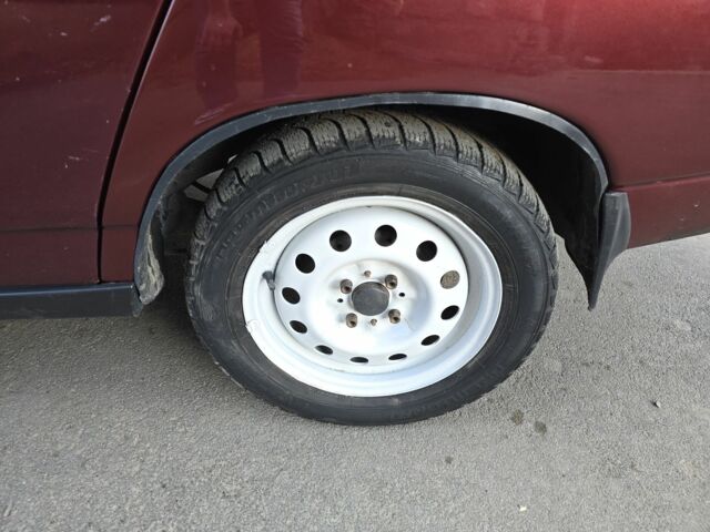 Красный ВАЗ 2110, объемом двигателя 1.6 л и пробегом 150 тыс. км за 2600 $, фото 5 на Automoto.ua