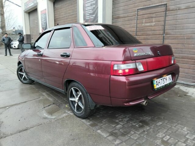 Красный ВАЗ 2110, объемом двигателя 1.6 л и пробегом 45 тыс. км за 4000 $, фото 5 на Automoto.ua