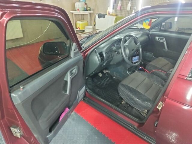 Красный ВАЗ 2110, объемом двигателя 1.6 л и пробегом 45 тыс. км за 4000 $, фото 20 на Automoto.ua