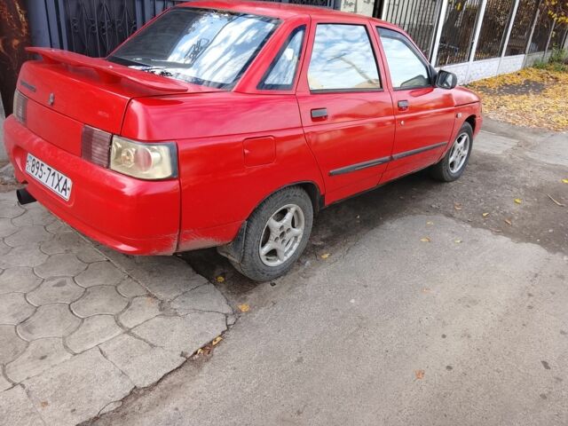 Красный ВАЗ 2110, объемом двигателя 1 л и пробегом 2 тыс. км за 1200 $, фото 6 на Automoto.ua