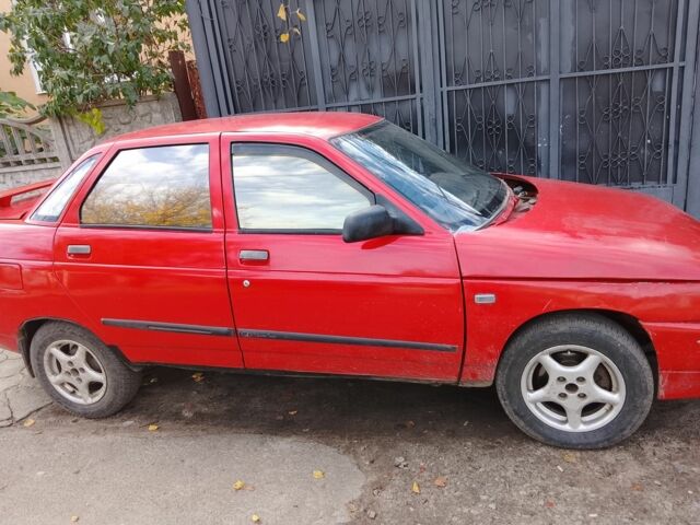 Красный ВАЗ 2110, объемом двигателя 1 л и пробегом 2 тыс. км за 1200 $, фото 4 на Automoto.ua