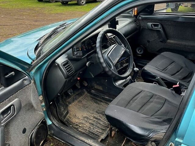 ВАЗ 2110, объемом двигателя 1.5 л и пробегом 240 тыс. км за 2000 $, фото 2 на Automoto.ua