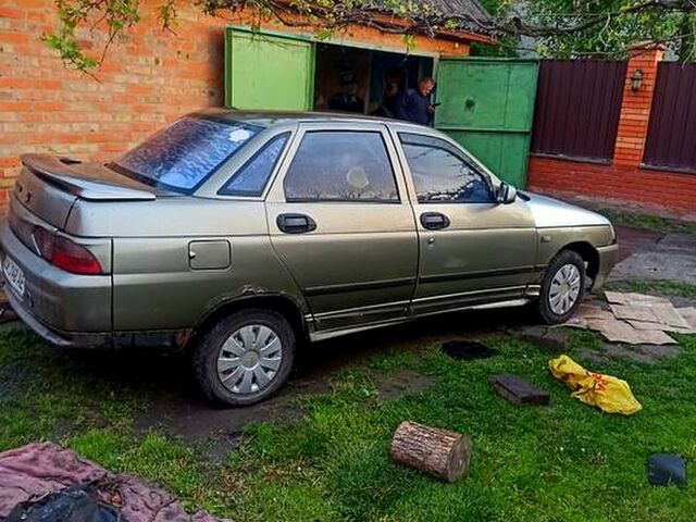 ВАЗ 2110, объемом двигателя 1.5 л и пробегом 300 тыс. км за 670 $, фото 1 на Automoto.ua