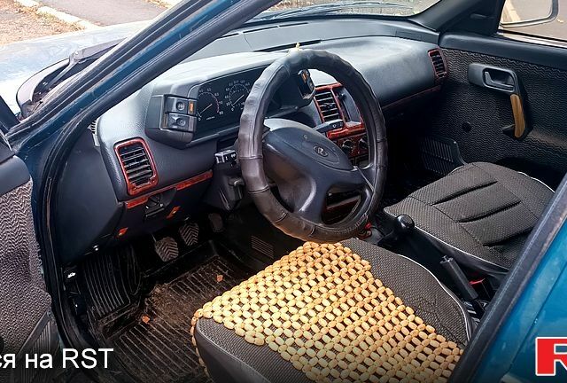 ВАЗ 2110, объемом двигателя 1.5 л и пробегом 264 тыс. км за 2000 $, фото 3 на Automoto.ua